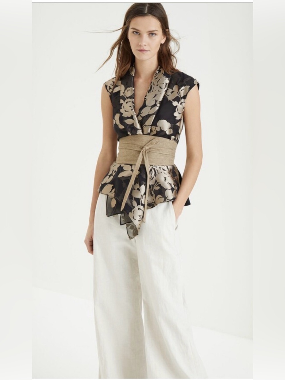 BRUNELLO CUCINELLI
Black & Camel Floral Printed Wrap Top